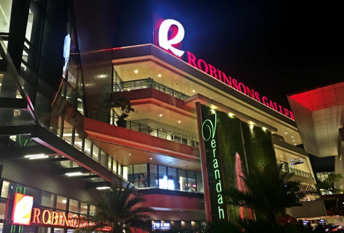 Robinsons Galleria Cebu ロビンソン ガレリア セブ